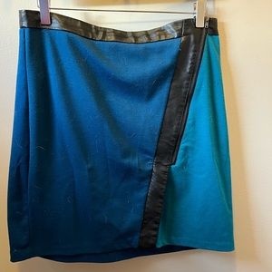 Mixed material work skirt